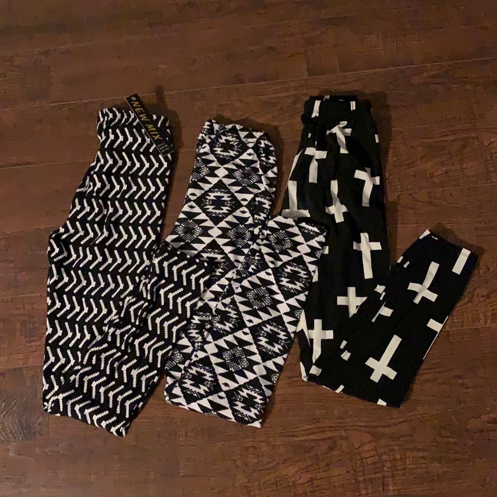 Bundle of 3 Black and White Patterned leggings